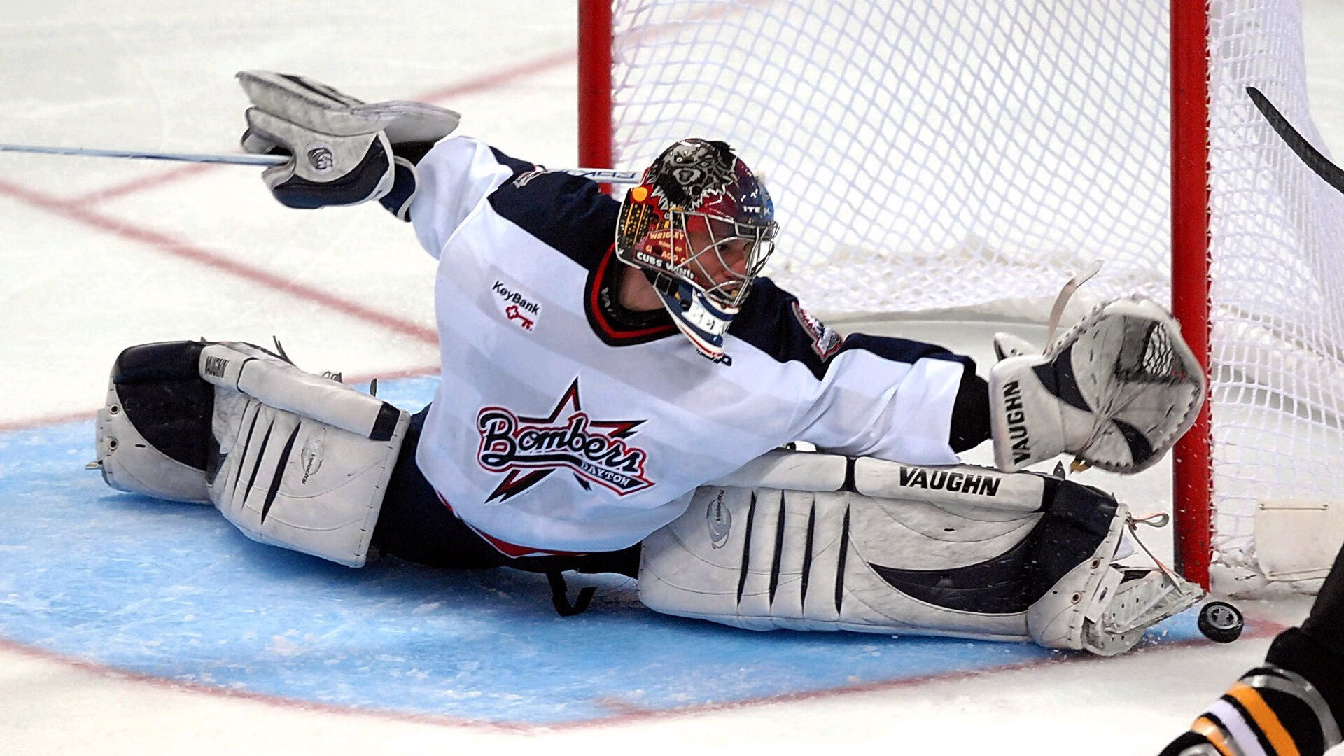 美国男足在巴黎奥运会比赛中以3-2战胜德国,美国男足战绩